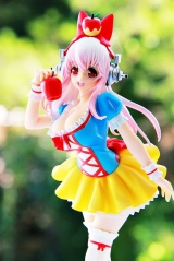 Оригинальная аниме фигурка  Sonico Snow White Fairy Tale Special Figure &ndash; Super Sonico