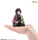 Оригинальная аниме фигурка &laquo;G.E.M. Series Demon Slayer: Kimetsu no Yaiba Palm-size Giyu Complete Figure&raquo;