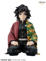 Оригинальная аниме фигурка &laquo;G.E.M. Series Demon Slayer: Kimetsu no Yaiba Palm-size Giyu Complete Figure&raquo;