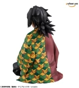 Оригинальная аниме фигурка &laquo;G.E.M. Series Demon Slayer: Kimetsu no Yaiba Palm-size Giyu Complete Figure&raquo;