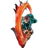 Оригинальная аниме фигурка «Ichiban Kuji Demon Slayer: Kimetsu no Yaiba -Yaiba o Furui Kokoro o Moyase- A Prize - Tanjiro Kamado Figure»
