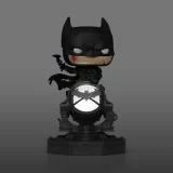 Виниловая фигурка &laquo;Funko POP! &bull; Premium &bull; DC Comics ◉ Lights and Sounds Batman №614&raquo;