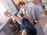 Оригинальная аниме фигурка «Hon Toku Hitozuma Salary Man Makoto Niizuma 1/8 Complete Figure»