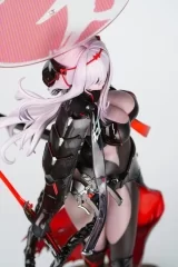 Оригинальная  фигурка «Goddess of Victory: Nikke Scarlet: Black Shadow 1/4 Complete Figure»
