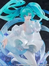 Оригинальная аниме фигурка  «Hatsune Miku -Crystal Dress Ver.- 1/7 Scale Figure»