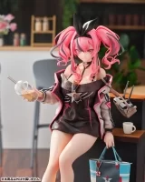 Оригинальная аниме фигурка «Azur Lane Bremerton Day-Off Date Ver. 1/6 Complete Figure»