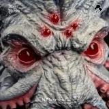 Оригинальная  фигурка «Everart Studio - Master of Madness "H.P.Lovecraft The First Master" and "The necronomicon"»
