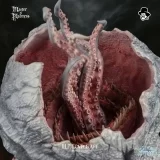Оригинальная  фигурка «Everart Studio - Master of Madness "H.P.Lovecraft The First Master" and "The necronomicon"»
