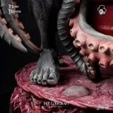 Оригинальная  фигурка «Everart Studio - Master of Madness "H.P.Lovecraft The First Master" and "The necronomicon"»