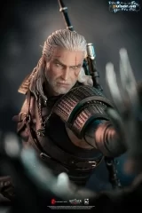 Оригинальная  фигурка «PureArts Studio - The Witcher 3: Wild Hunt Geralt vs Eredin 1/6 Scale Diorama»