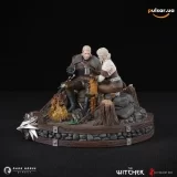 Оригинальная sci-fi фигурка &laquo;The Witcher: Geralt and Ciri Fireside Premium Statue&raquo;