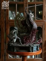 Оригинальная  фигурка «Bard Studio - Bloodborne Fight in the Astral Clock Tower Lady Maria vs. Hunter»