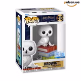 Виниловая фигурка  «Funko POP! • • Harry Potter ◉ Hedwig on Books № 213»